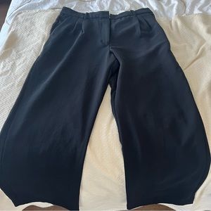 WILFRED THE EFFORTLESS PANT - IN SHORT